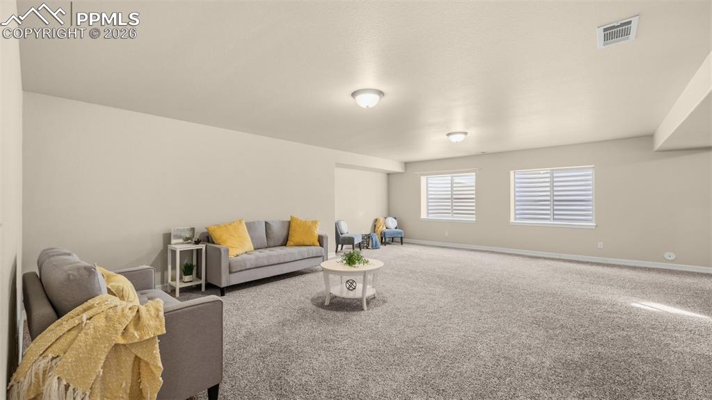 Image 33 of 47: Living Room