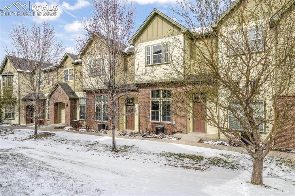 Image 45 of 50: Front of home