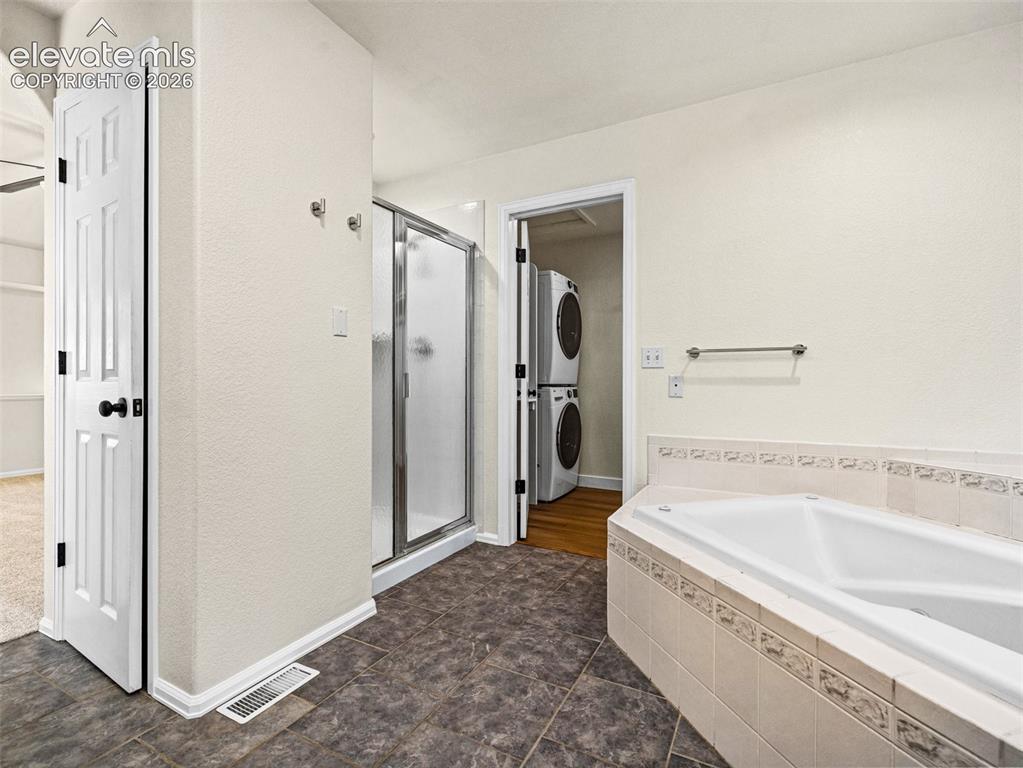 Image 19 of 50: Master Bathroom
