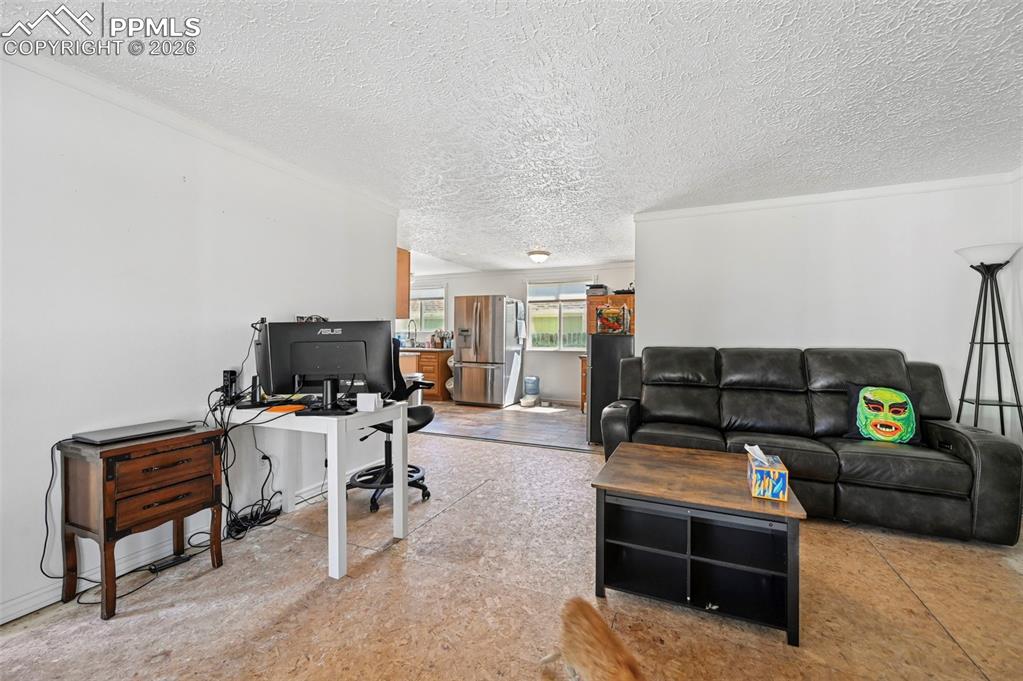 Image 9 of 41: Office