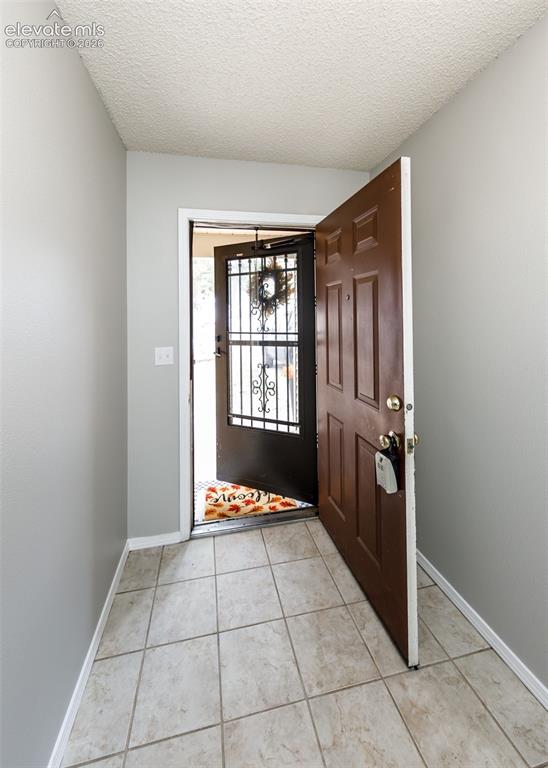 Image 4 of 38: Entry