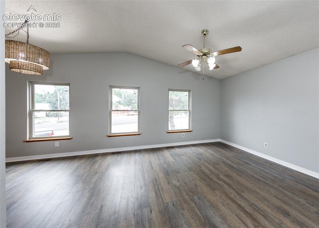 Image 6 of 38: Living room