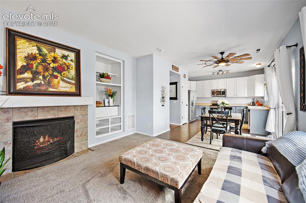 Image 14 of 40: Living Room