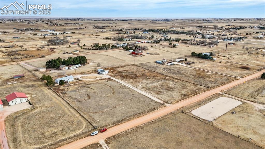 Image 42 of 50: 5 fenced acres