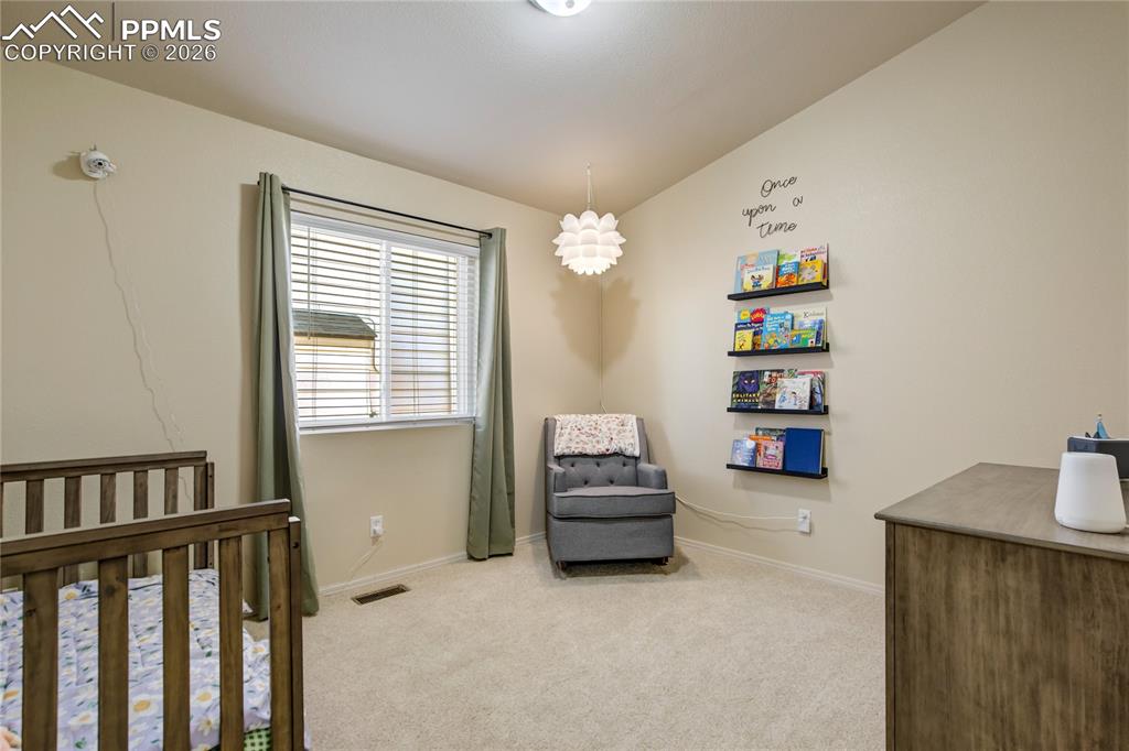 Image 21 of 49: Bedroom