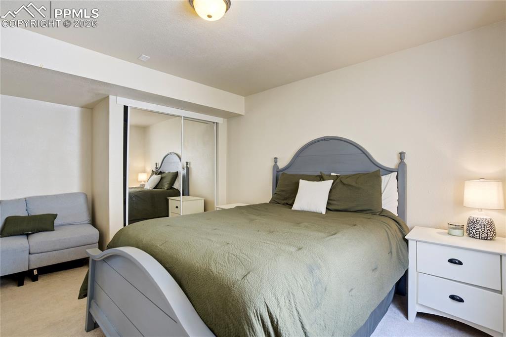 Image 37 of 49: Bedroom