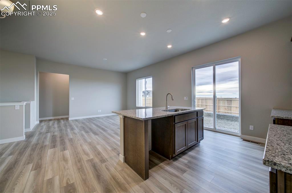 Image 14 of 34: Kitchen