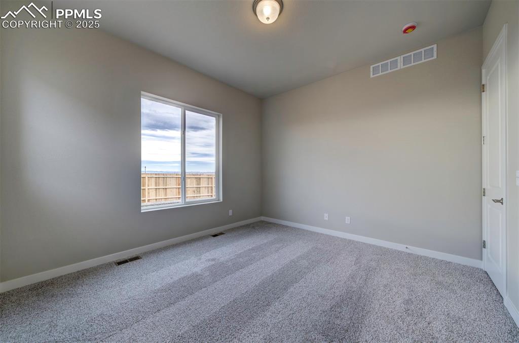 Image 19 of 34: Master Bedroom