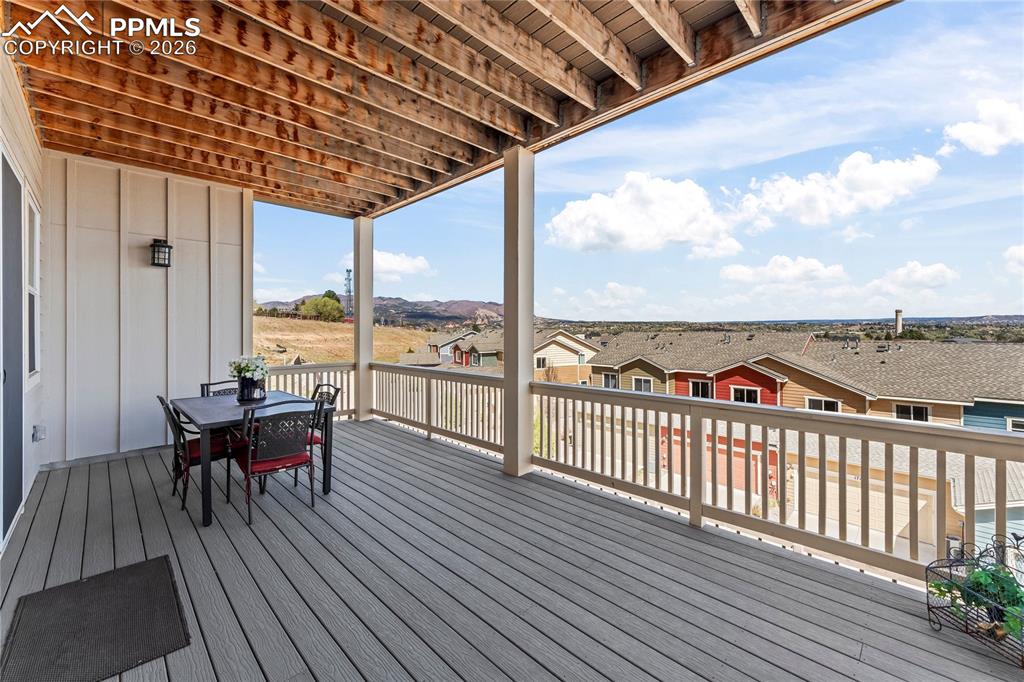 Image 39 of 50: Deck