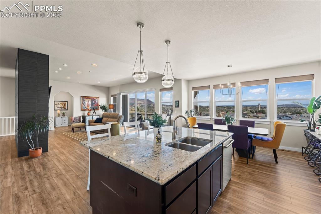Image 6 of 50: Kitchen view of Garden of the Gods