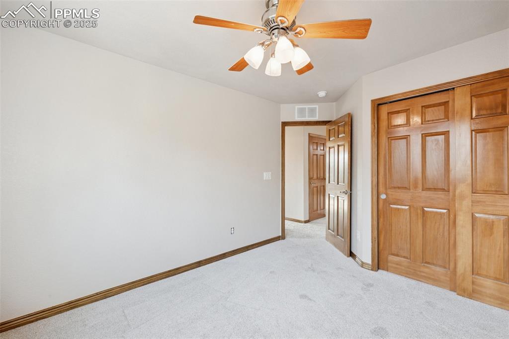 Image 34 of 35: Bedroom