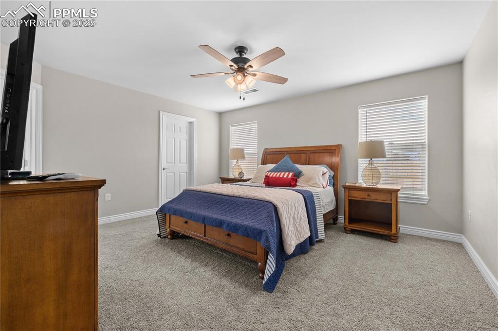 Image 11 of 33: Bedroom