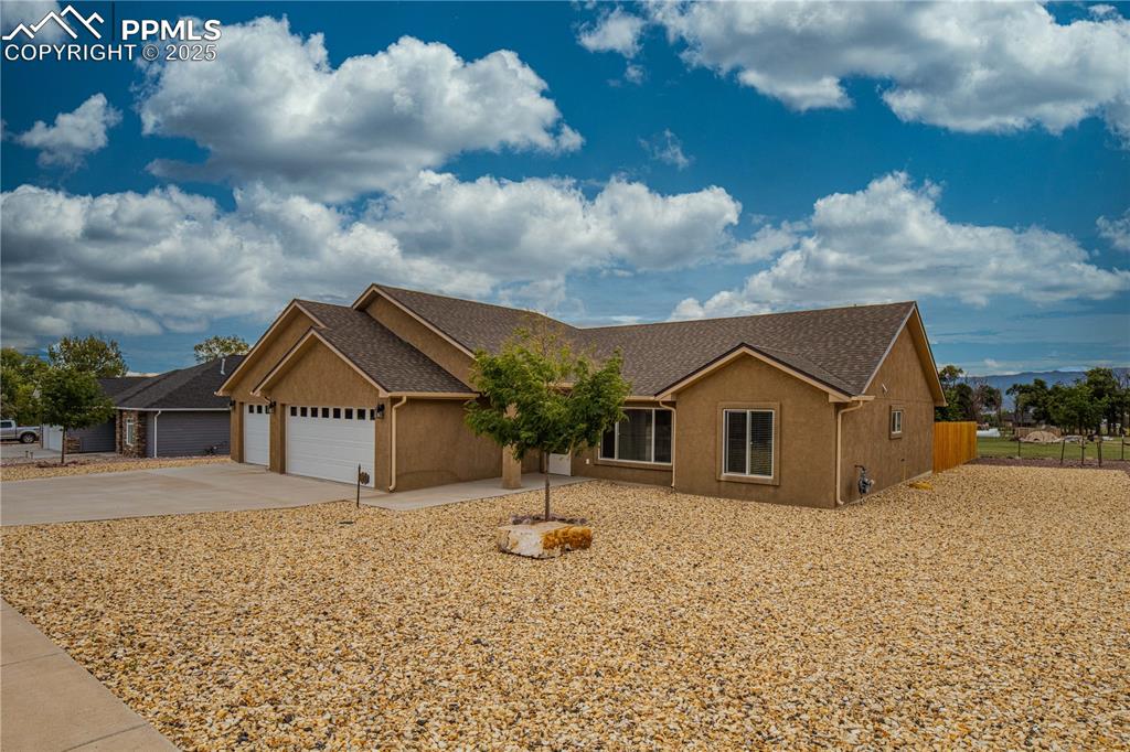 Image 22 of 33: Front of Structure