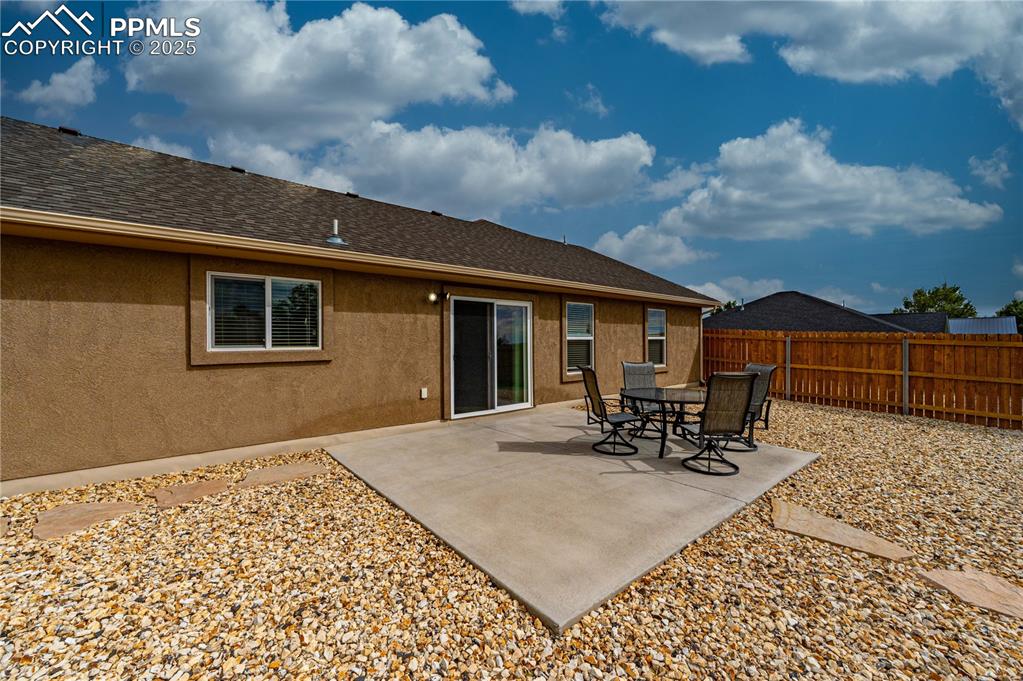 Image 23 of 33: Back of Structure