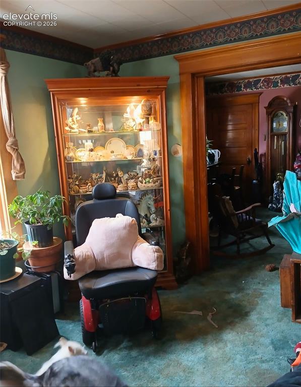 Image 4 of 12: Sitting Room