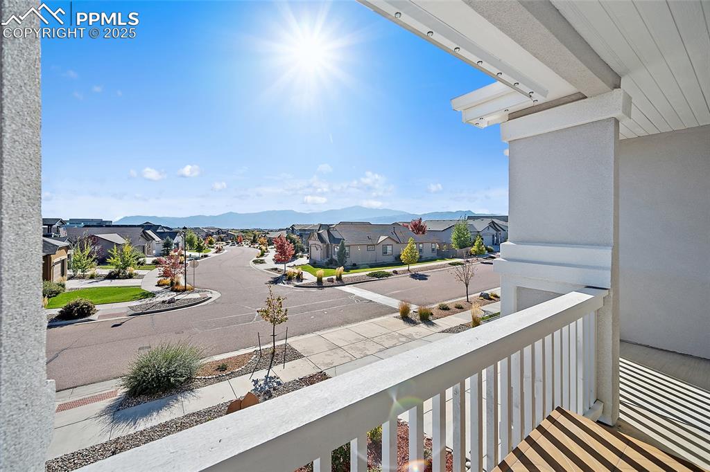 Image 19 of 42: Balcony