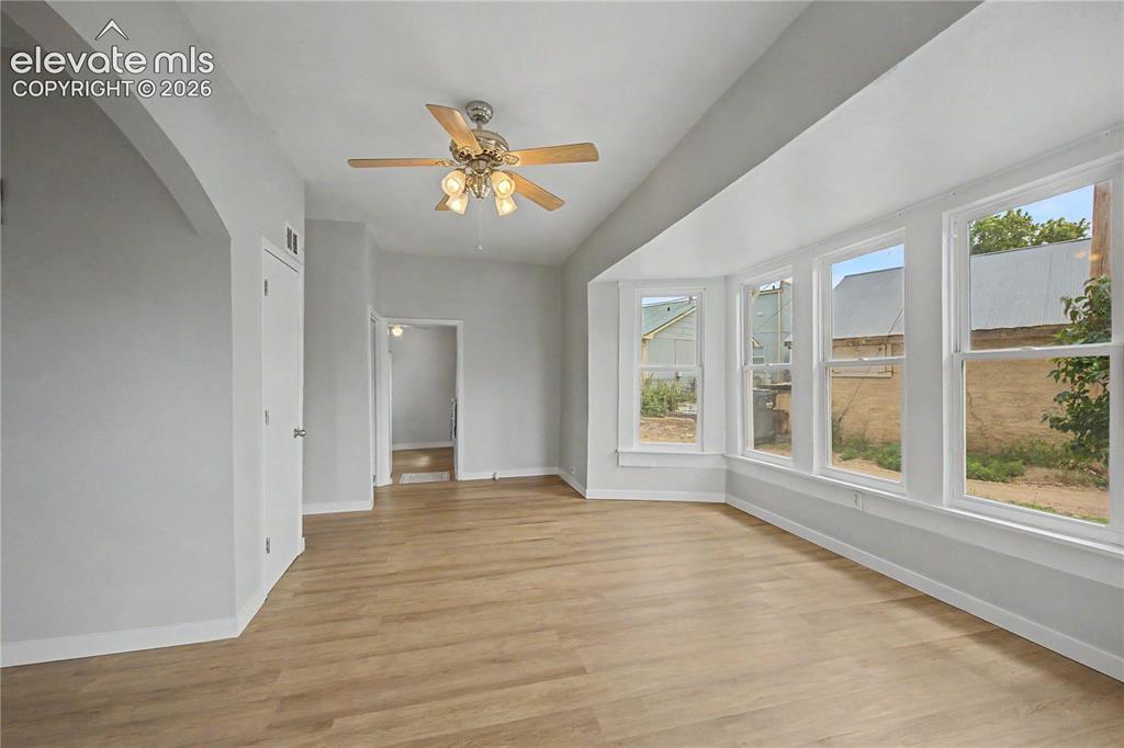 Image 3 of 35: Living Room