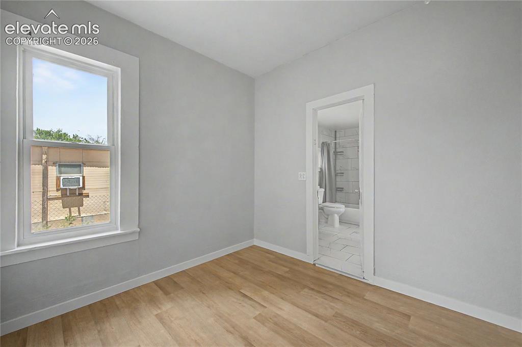 Image 9 of 35: Bedroom