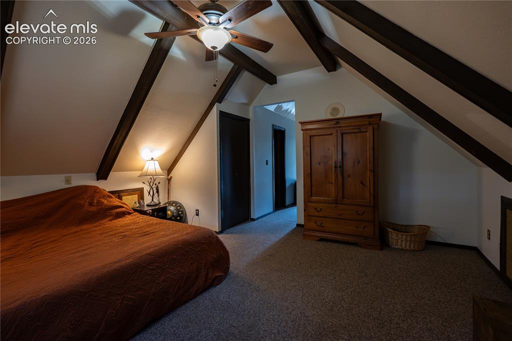 Image 22 of 27: Primary Bedroom