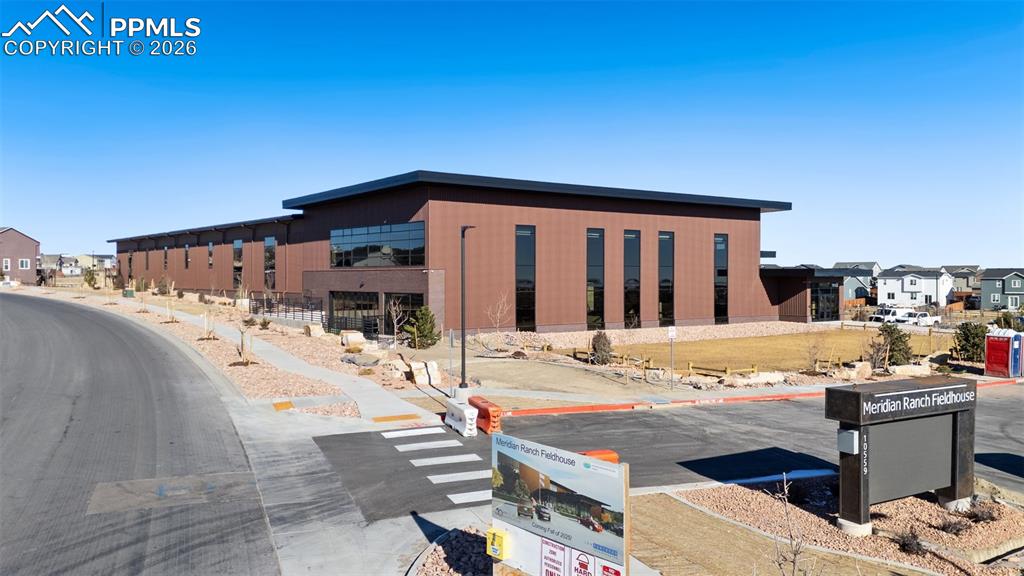 Image 31 of 33: Fieldhouse