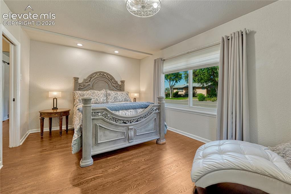 Image 7 of 45: Master Bedroom
