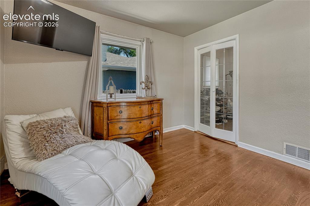 Image 8 of 45: Master Bedroom