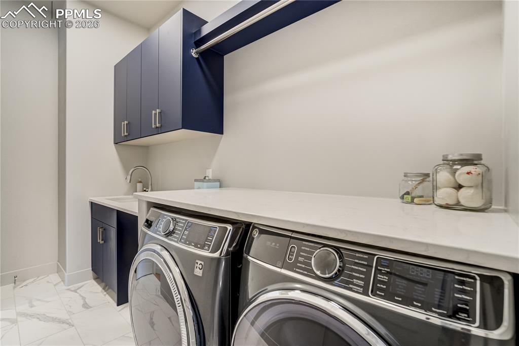 Image 28 of 48: Laundry