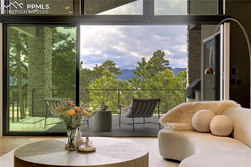 Image 5 of 48: Sun Room