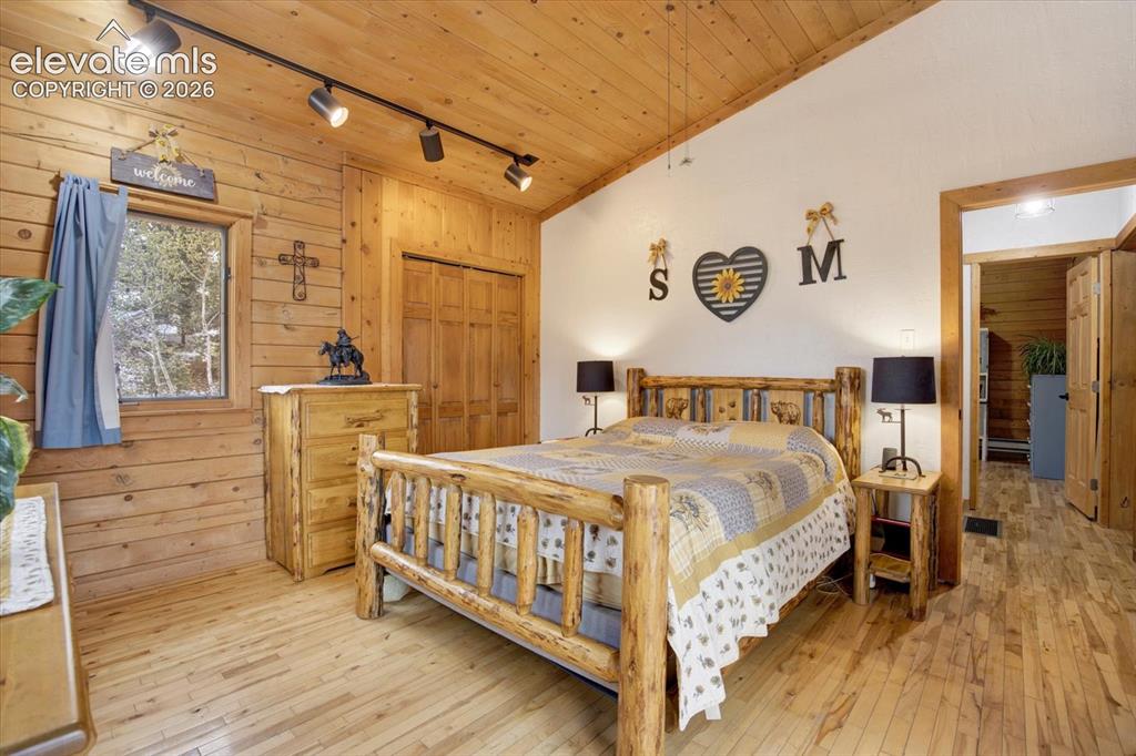 Image 13 of 49: Master Bedroom