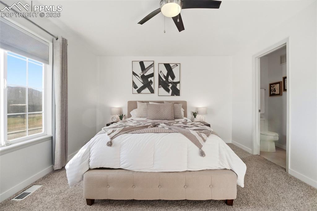 Image 18 of 41: Bedroom