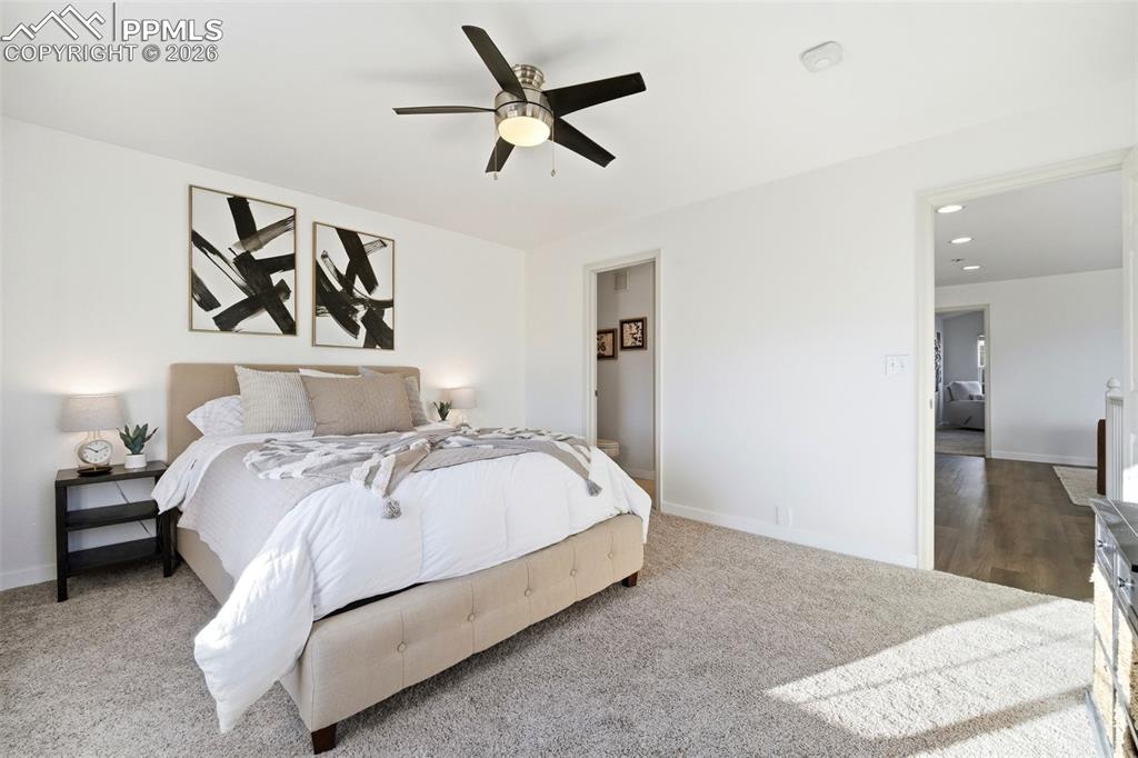 Image 19 of 41: Bedroom