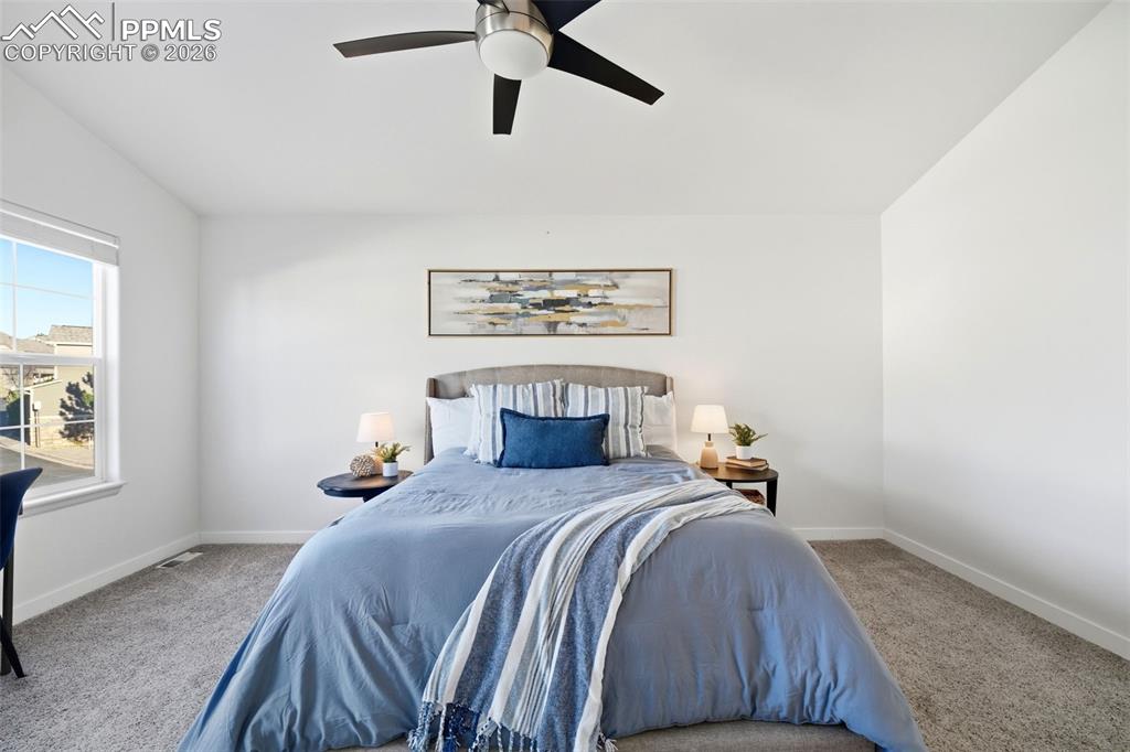 Image 24 of 41: Bedroom