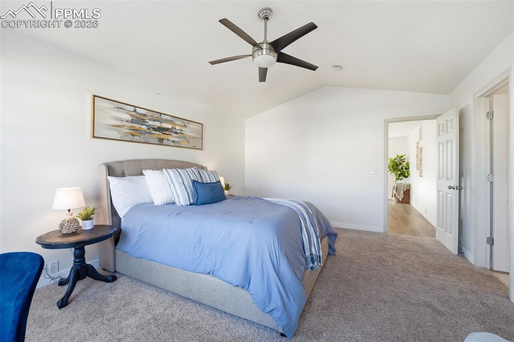 Image 25 of 41: Bedroom