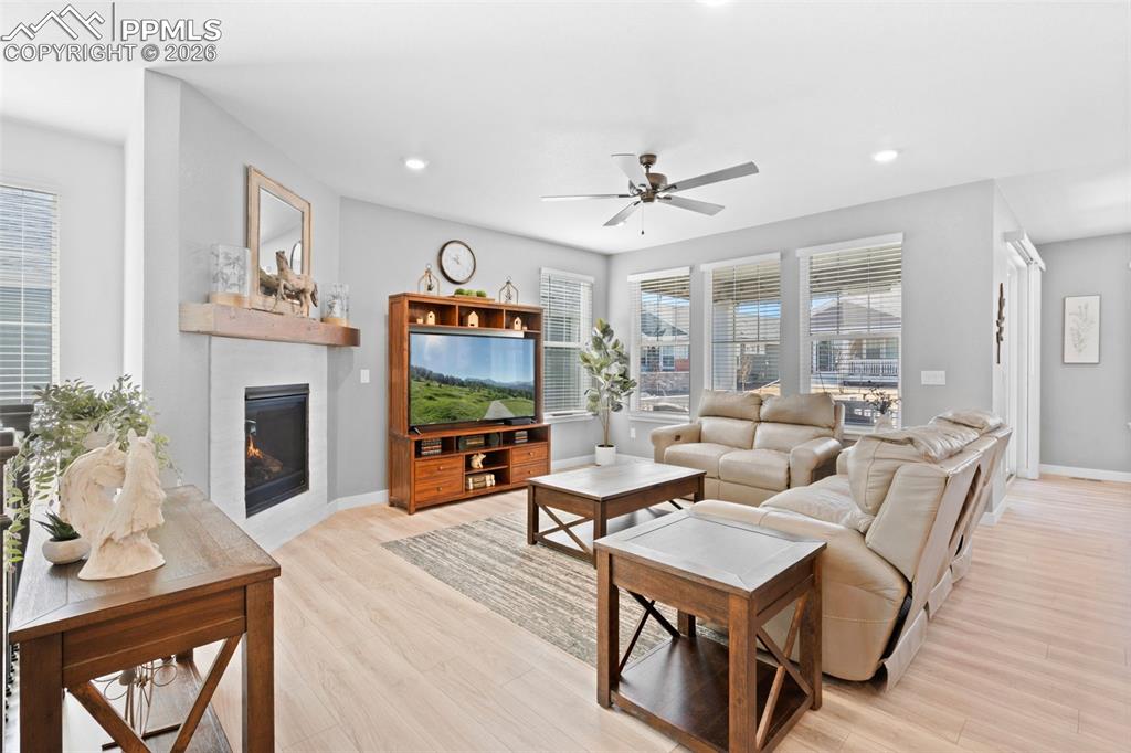 Image 10 of 26: Dining Area