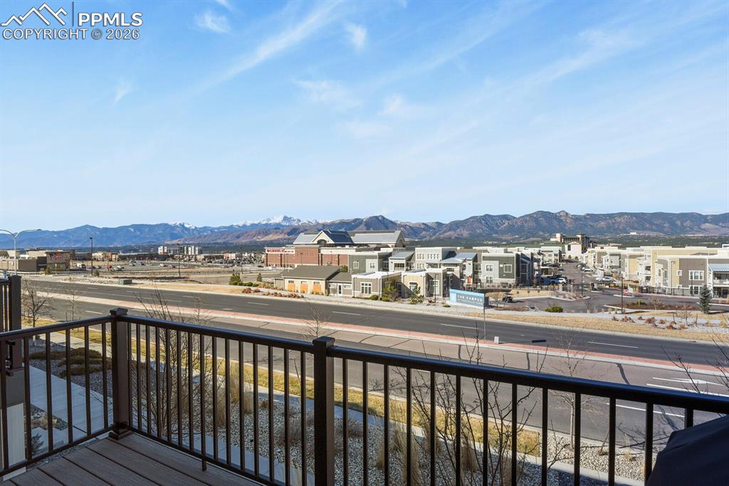 Image 25 of 30: Balcony