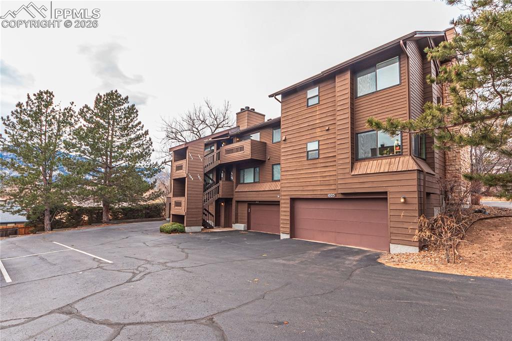 Image 30 of 35: No Description Available