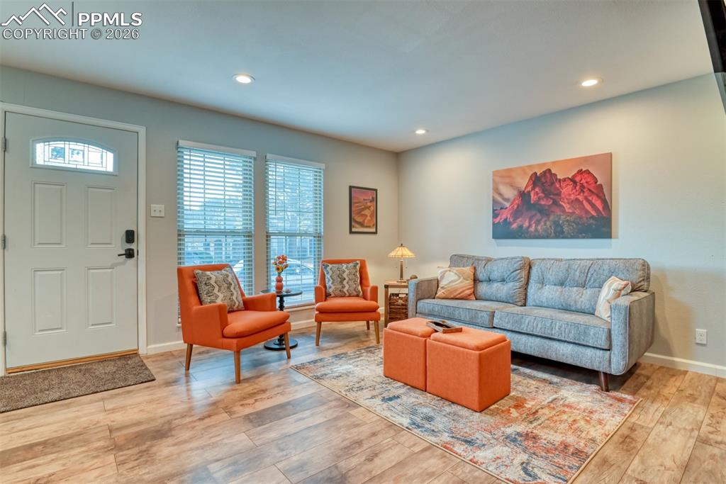 Image 3 of 20: Living Room