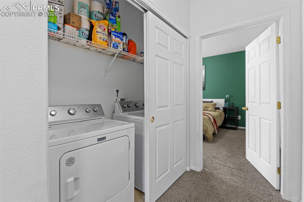 Image 18 of 27: Laundry