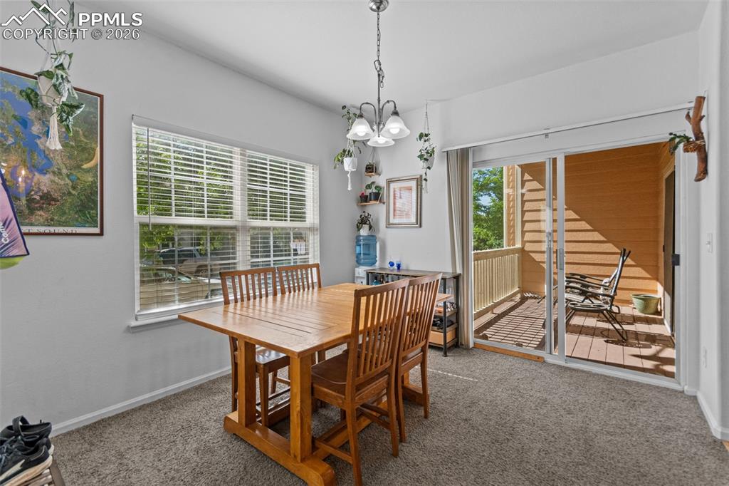 Image 6 of 27: Dining Area