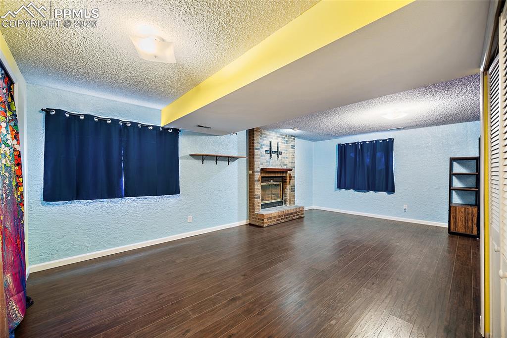 Image 28 of 46: No Description Available