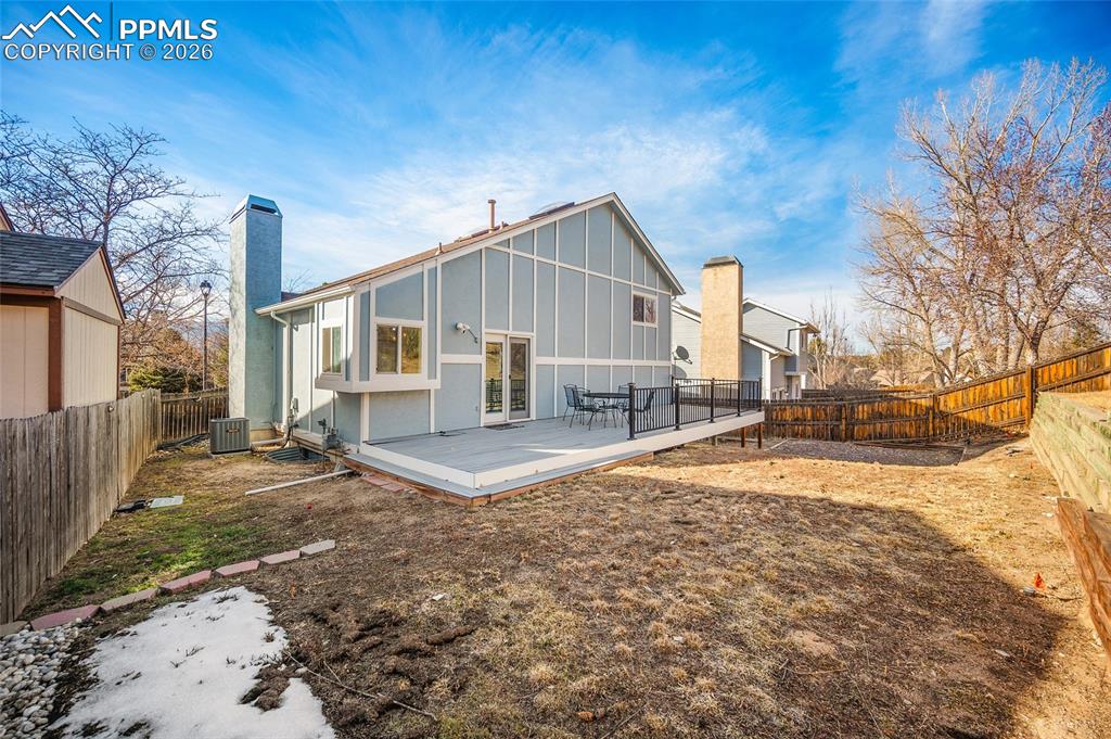 Image 33 of 46: Back of Structure