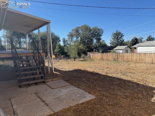 Image 12 of 12: Yard