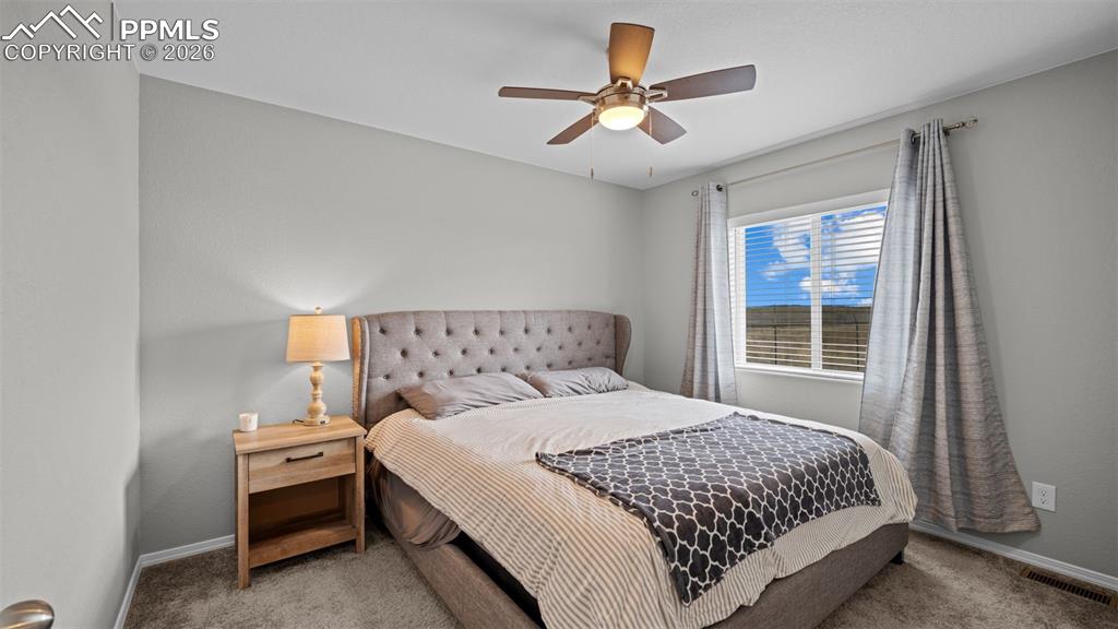 Image 16 of 34: Bedroom