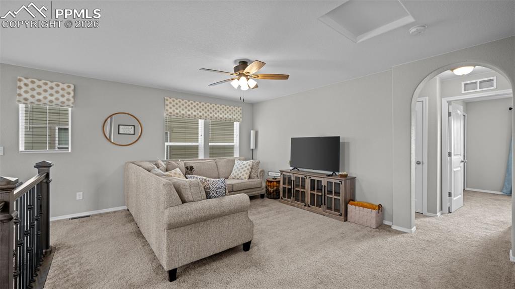 Image 21 of 34: Living Room