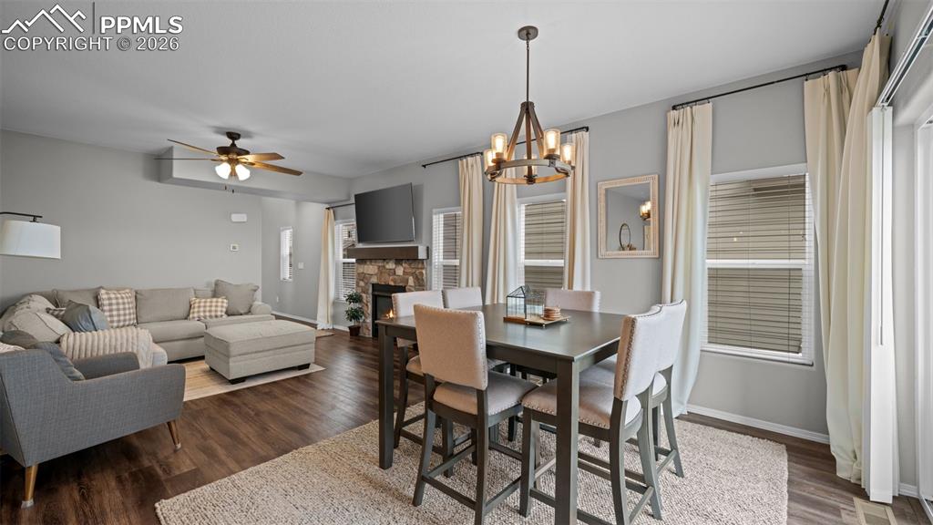 Image 9 of 34: Dining Area