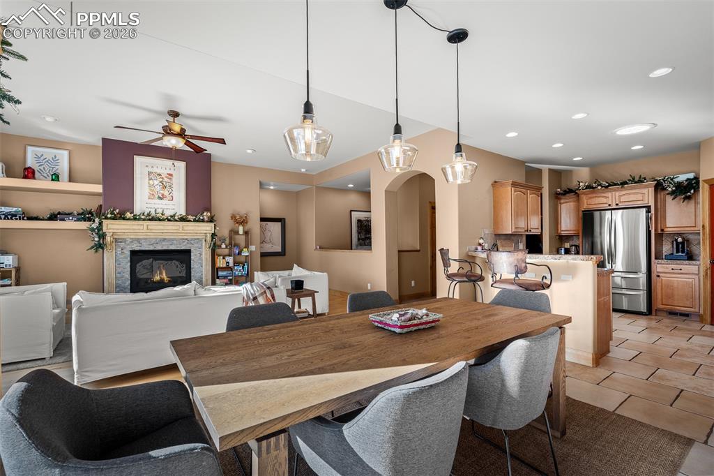 Image 11 of 43: Dining Area