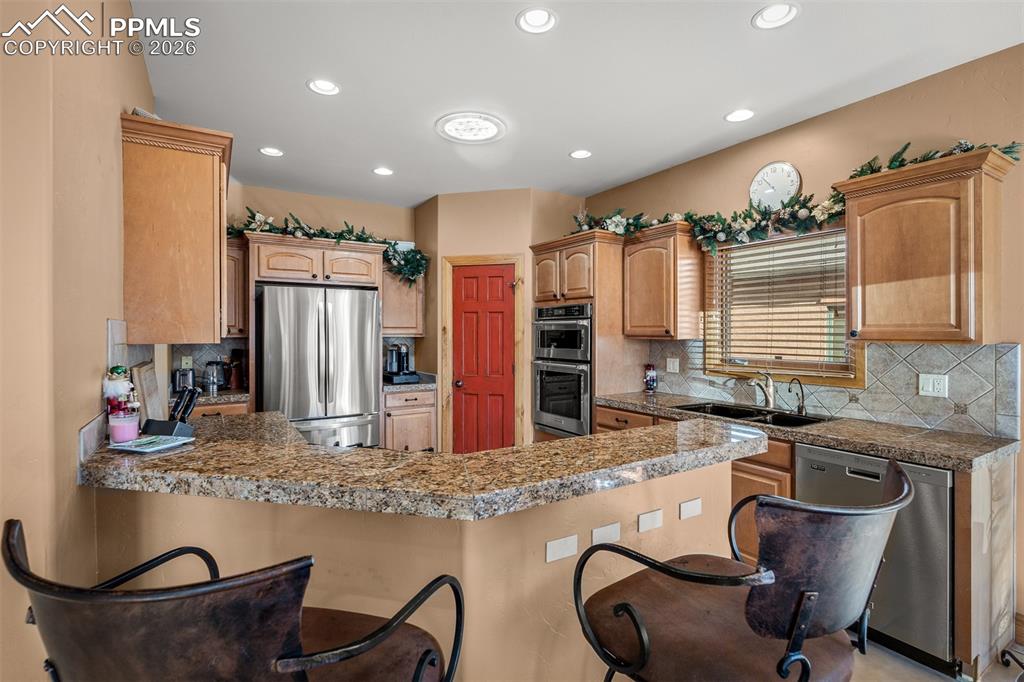 Image 8 of 43: Kitchen