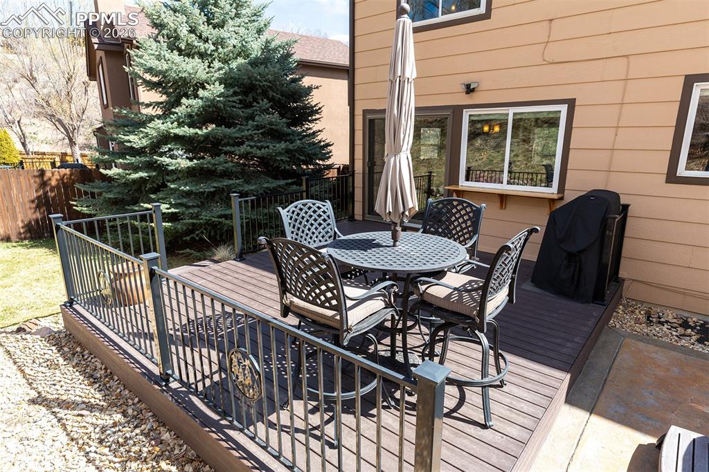 Image 42 of 49: Deck