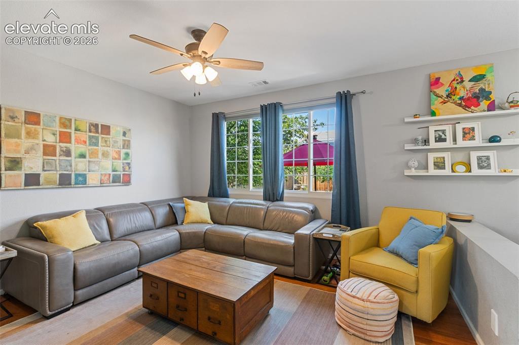Image 15 of 39: Family room.