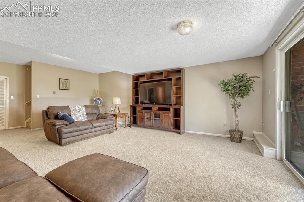 Image 26 of 48: Living Room